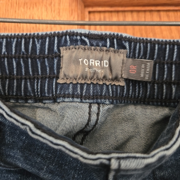 Pull-On Boyfriend Straight Super Soft Mid-Rise Jean size 0R - Picture 6 of 7